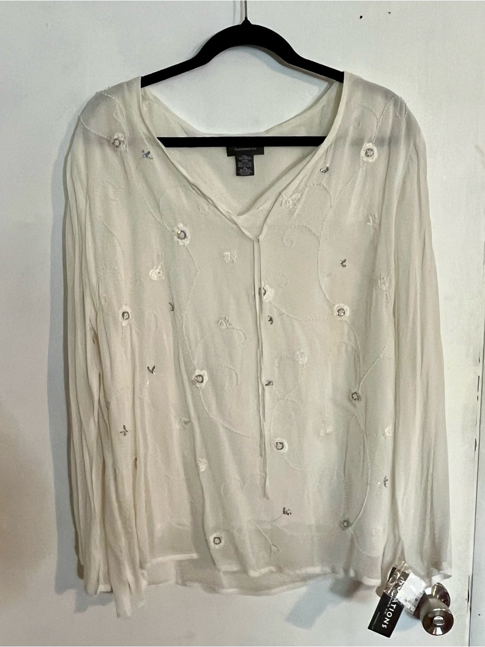 White Embellished Long-Sleeve V-Neck tunic